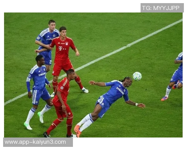 慕尼黑1860极端球迷在拜仁训练场附近涂鸦引发关注与争议 慕尼黑1860极端球迷在拜仁训练场附近涂鸦引发关注与争议