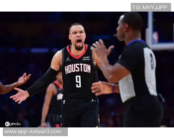 狄龙谈裁判判罚影响比赛结果强调球员需忍耐不满情绪 狄龙谈裁判判罚影响比赛结果强调球员需忍耐不满情绪