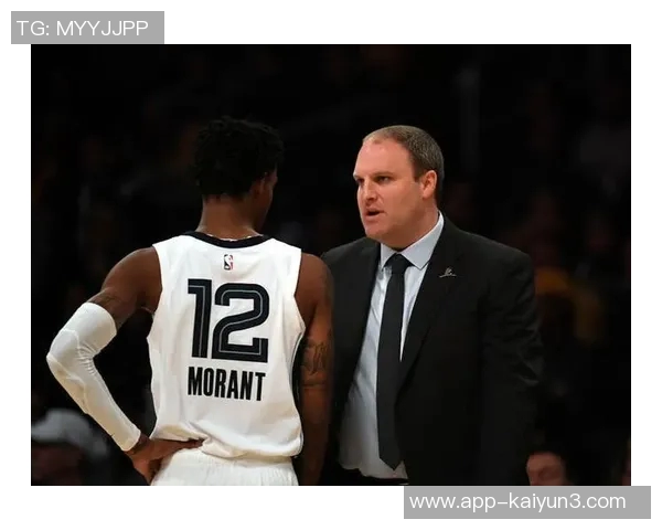 詹金斯关键时刻果断出手三分绝平展现不设限的篮球精神 詹金斯关键时刻果断出手三分绝平展现不设限的篮球精神