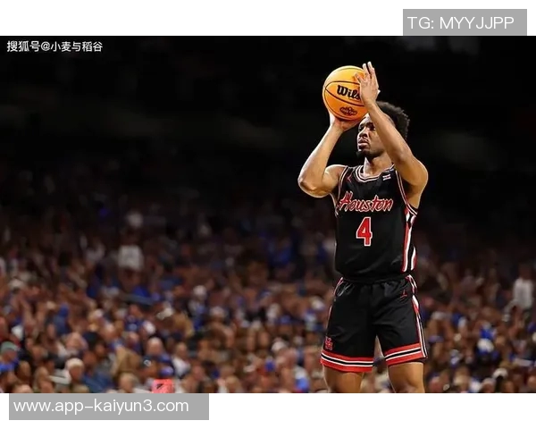 NCAA季前赛明年状元热门达林彼得森上半场狂砍24分全场贡献26分表现抢眼 NCAA季前赛明年状元热门达林彼得森上半场狂砍24分全场贡献26分表现抢眼