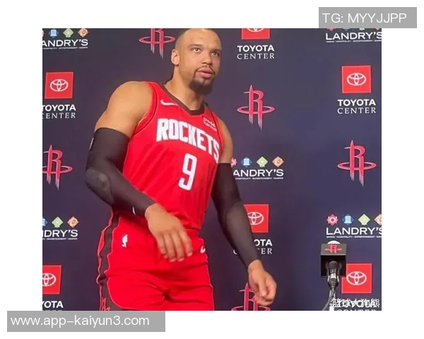 布鲁斯布朗直言新规影响狄龙防守方式三分球犯规成焦点