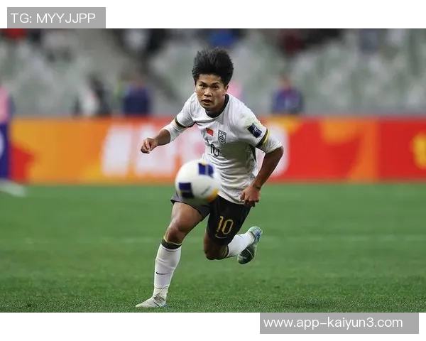 蒯纪闻深情致谢徐导与团队期待未来在巅峰时刻重聚